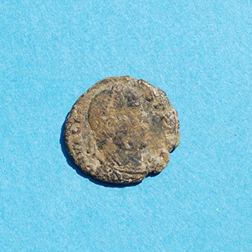 ТОВА Валентиниан I, Римски император от 364 - 375 г., Стандарт Чи-Ро, Тащащий на Затворника #3, Бронзова Монета, Много е Добра