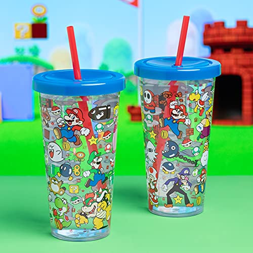 Набор от пластмасови чашки и соломинок Paladone Super Mario, 700 милилитра