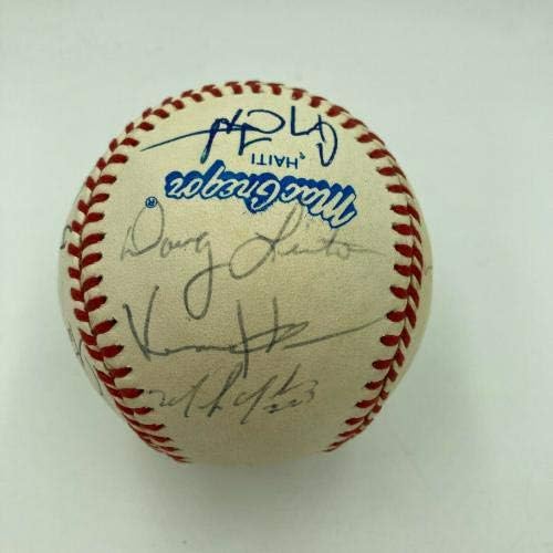 На 1990-те години с Екипа на Хагерстаун Санс Торонто Блу Джейс Подписа Договор с по-ниска Бейзболна лига - Бейзболни топки с автографи