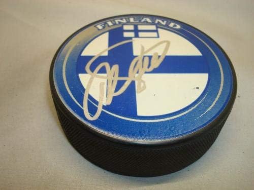 Теему Селанне Подписа Хокей шайба на националния отбор на Финландия С Автограф на PSA/DNA COA 1A - за Миене на НХЛ с автограф